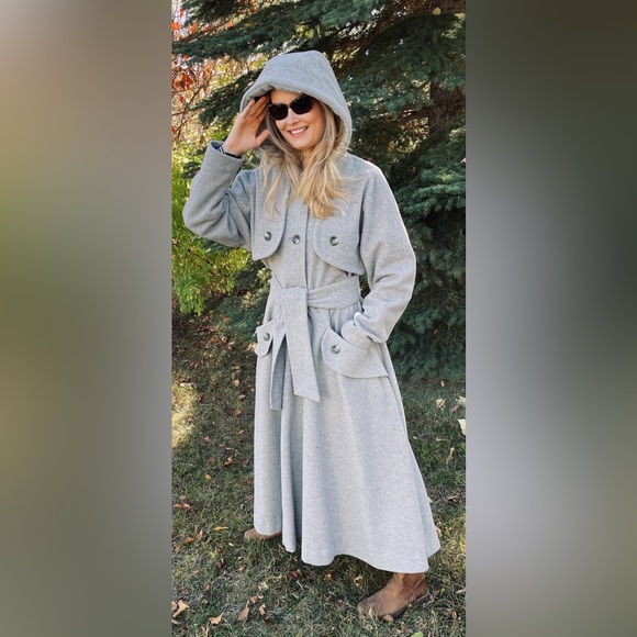 Wool/cashmere blend custom coat - Picture 1 of 7